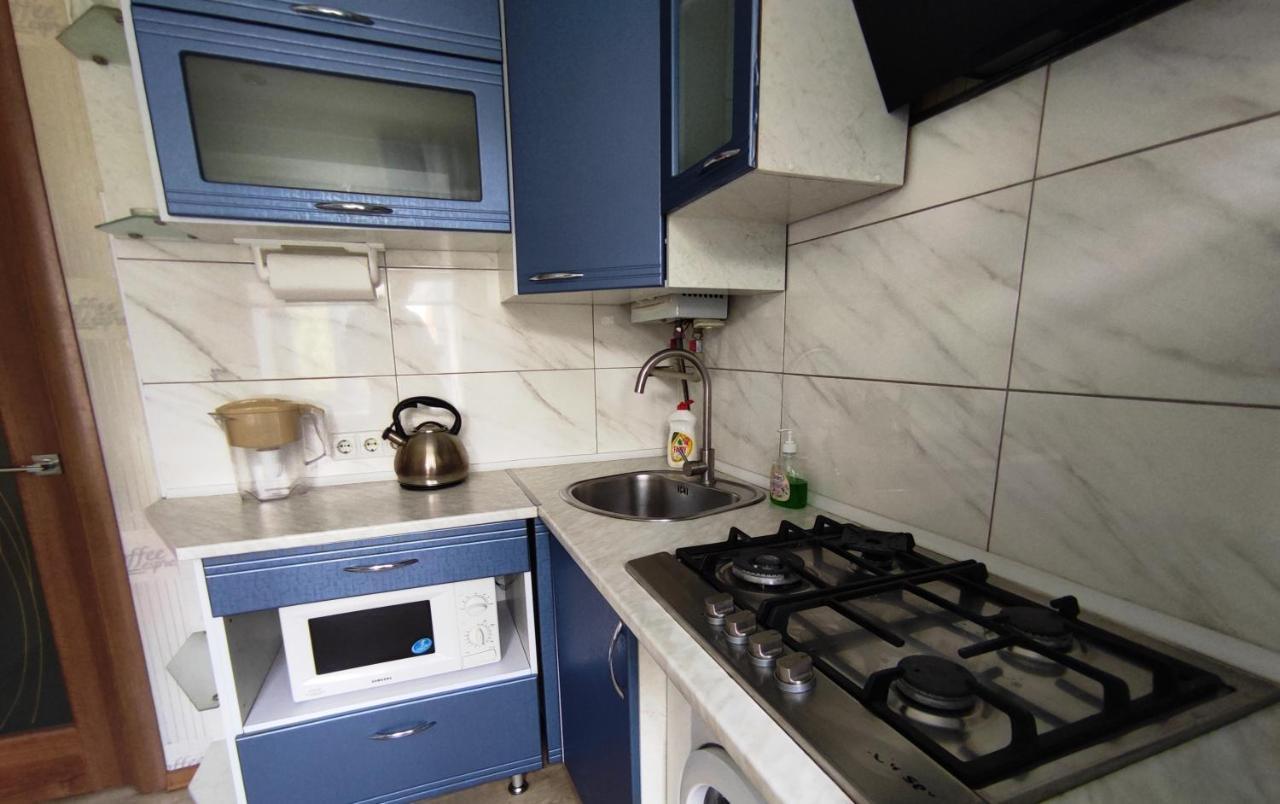 Двухкомнатные Апартаменты Центр Mystetsʹka 3 Kr Apartments 克里沃罗格 外观 照片
